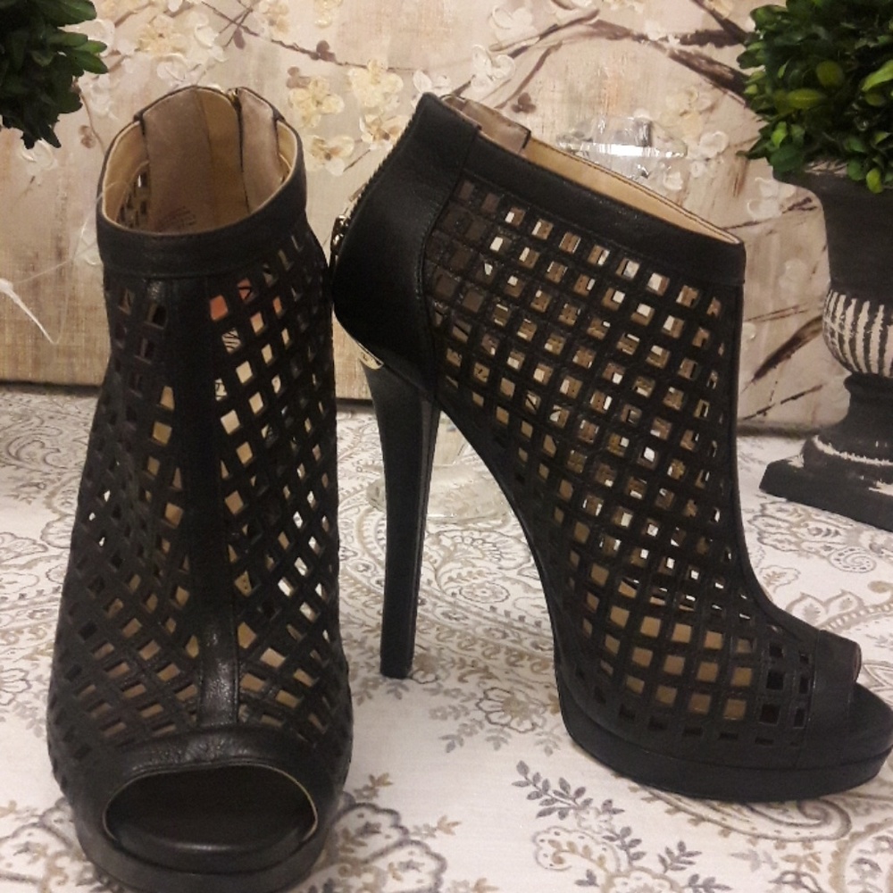 SOLD NEW! Michael Kors Peep Toe Platform Caged Booties
